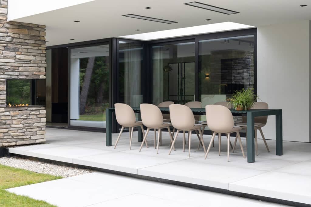 Platinum-Electric-White-Recessed-Residential-Netherlands-2-1024x683 (1)